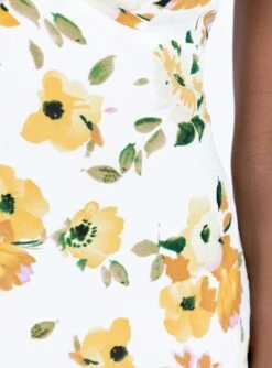 Princess Polly Lingarna Maxi Dress White / Yellow -Princess Polly Sales Store 5 modelinfo alexa us2 3019e690 0a79 4fc0 9ec1 7f4b9929a778