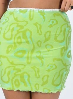 Princess Polly Jayan Mini Skirt Green -Princess Polly Sales Store 5 modelinfo jasmin us8 75e177cb e234 44e8 98cd fa93523518e9