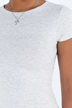 Princess Polly Lex Maxi Dress Grey -Princess Polly Sales Store 5 modelinfo lola us4 ba2165c6 d52b 4f0b 8e00 9ea0563ee966