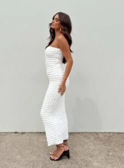Princess Polly Kendrick Strapless Maxi Dress White 11 Princess Polly Kendrick Strapless Maxi Dress White -Princess Polly Sales Store 5 modelinfo nat us2 115b62cb f488 4f12 b058 36a2746ab98b