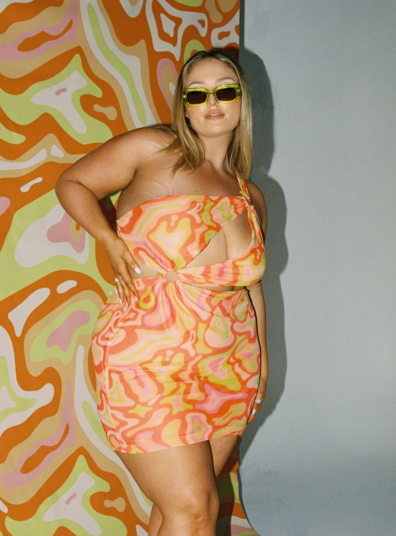 Greater Power Mini Dress Multi Curve 3 Greater Power Mini Dress Multi Curve - Image 3