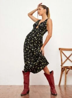 Motel Fiaso Dress Lemon And Lime Black -Princess Polly Sales Store FIASO DRESS LEMON AND LIME BLACK MODEL KINSEYGOLDEN 3