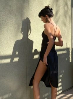 Princess Polly Gigi Midi Dress Black -Princess Polly Sales Store Gigi Midi Dress Black 76b1b916 6980 4f57 8847 77a7d4963e93